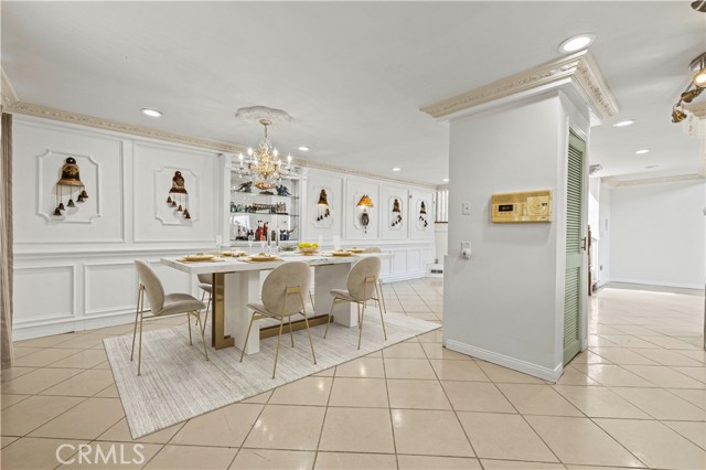 3916 Carnavon Way, Los Angeles CA: https://media.crmls.org/medias/fa21ca53-a297-4093-9ab0-f00ae5971ca8.jpg
