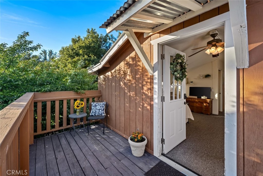https://media.crmls.org/medias/fa226681-eb92-4231-895d-397bdf191cf2.jpg?preset=X-Large