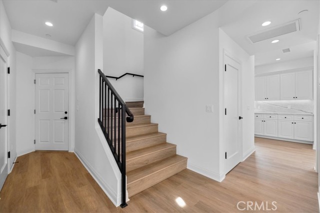 25628 Rolling Hills Way, Torrance CA: https://media.crmls.org/medias/fa23151a-8491-4e7e-a0e0-129b42cda046.jpg