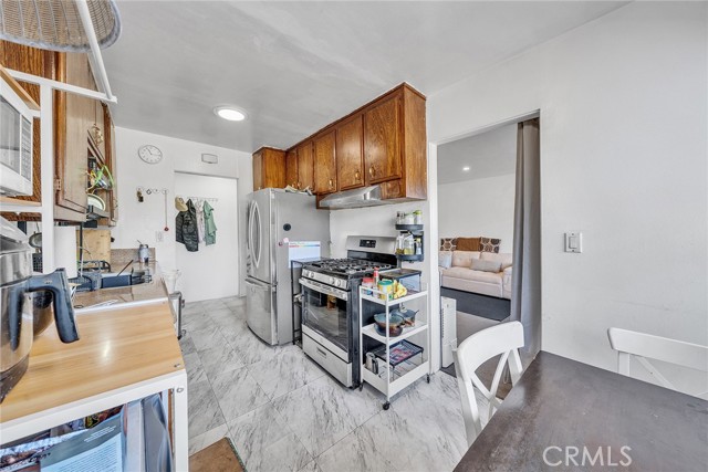 Detail Gallery Image 15 of 23 For 3000 Vineland Ave #10,  Baldwin Park,  CA 91706 - 2 Beds | 1 Baths