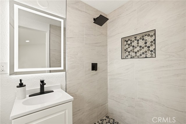 414 Markton Street, Los Angeles CA: https://media.crmls.org/medias/fa24adf7-b1e5-402e-b7ea-00bab0b15f04.jpg