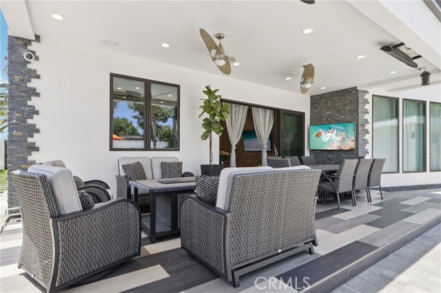 10418 Rubio Avenue, Granada Hills CA: https://media.crmls.org/medias/fa260c94-bc65-43d8-888b-726696fdb64b.jpg