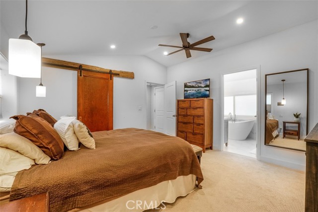 22960 Crespi Street, Woodland Hills CA: https://media.crmls.org/medias/fa272bed-f76a-446c-a2b8-026948f35213.jpg