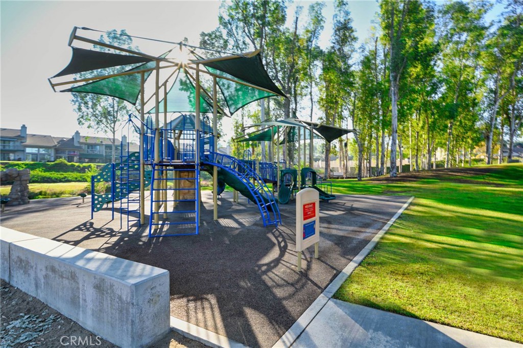 https://media.crmls.org/medias/fa273276-4cbd-4294-8abe-cd138c0f231a.jpg?preset=X-Large