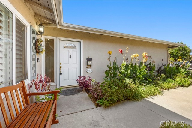 12362 Emrys Avenue, Garden Grove CA: https://media.crmls.org/medias/fa28d5ee-57d9-48c4-a3c5-1b539dd09b67.jpg