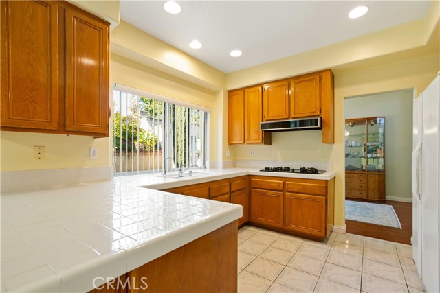 Detail Gallery Image 12 of 36 For 51 Toulon, Lake Forest,  CA 92610 - 4 Beds | 2/1 Baths