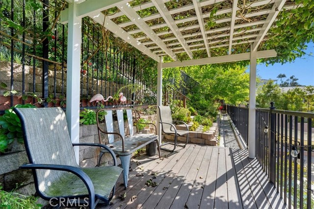853 Rincon Lane, Palos Verdes Estates CA: https://media.crmls.org/medias/fa297a88-c44e-4bbf-a5dc-30f96f7b1936.jpg