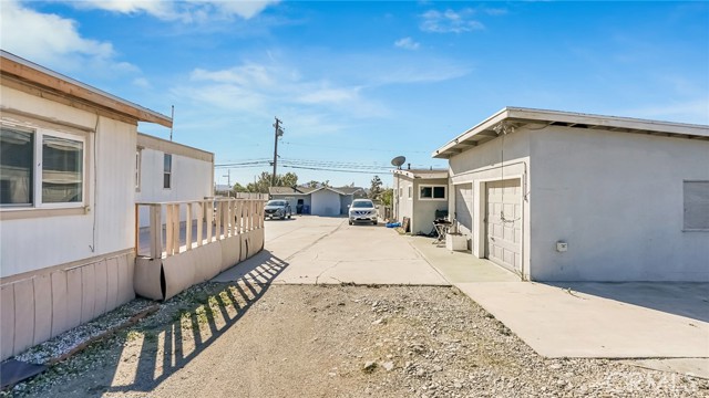 16072 Arrow Boulevard, Fontana, California 92335, ,Commercial Sale,For Sale,16072 Arrow Boulevard,CRCV22244175