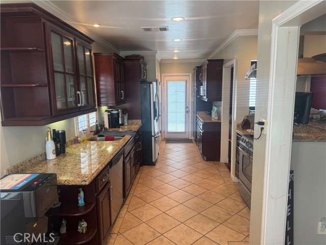 Detail Gallery Image 11 of 11 For 9646 Maple St, Bellflower,  CA 90706 - 3 Beds | 1/1 Baths