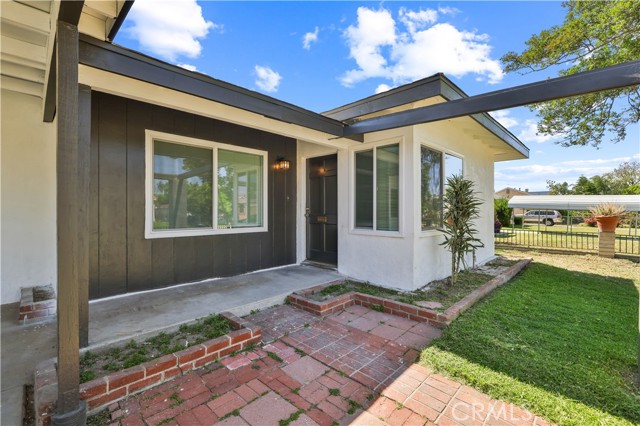 Detail Gallery Image 4 of 24 For 645 Hancock, San Bernardino,  CA 92411 - 2 Beds | 1 Baths