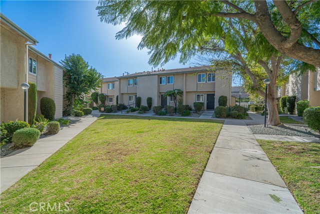 Detail Gallery Image 34 of 35 For 8323 Grenoble #32,  Sunland,  CA 91040 - 3 Beds | 2/1 Baths