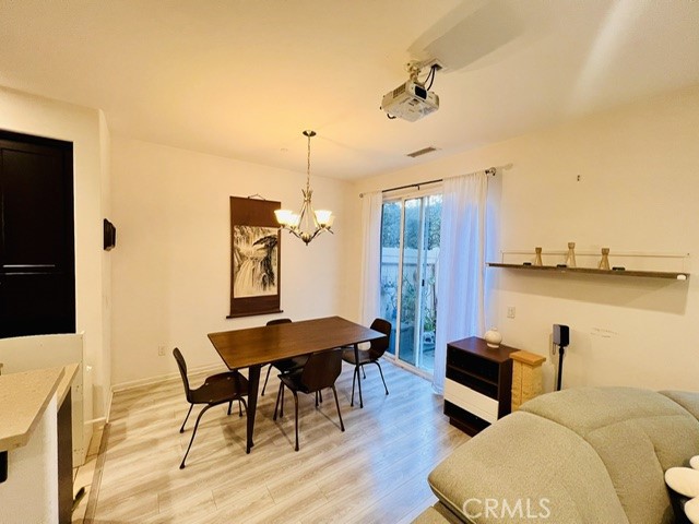 https://media.crmls.org/medias/fa2cd3d1-02f7-4d54-9546-366280181deb.jpg?preset=X-Large