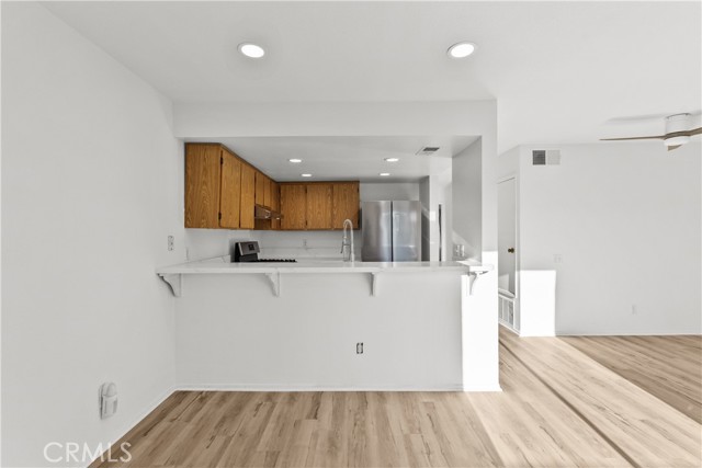 Detail Gallery Image 13 of 26 For 18209 Sierra #4,  Canyon Country,  CA 91351 - 2 Beds | 2 Baths