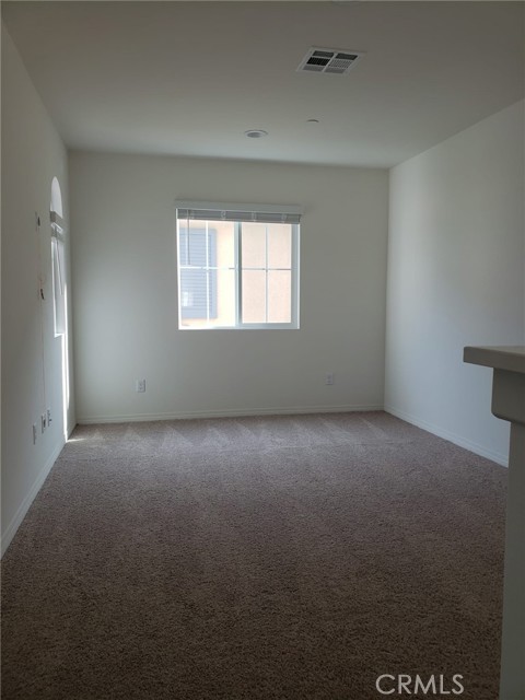 Detail Gallery Image 13 of 18 For 7286 Medley Lane, Fontana,  CA 92336 - 3 Beds | 2/1 Baths