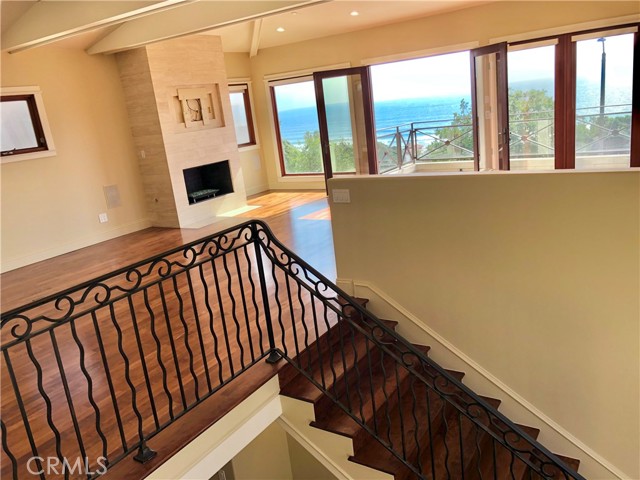 304 27th Street, Manhattan Beach CA: https://media.crmls.org/medias/fa2dd584-f8c4-49a0-a129-70c41d3fd98b.jpg