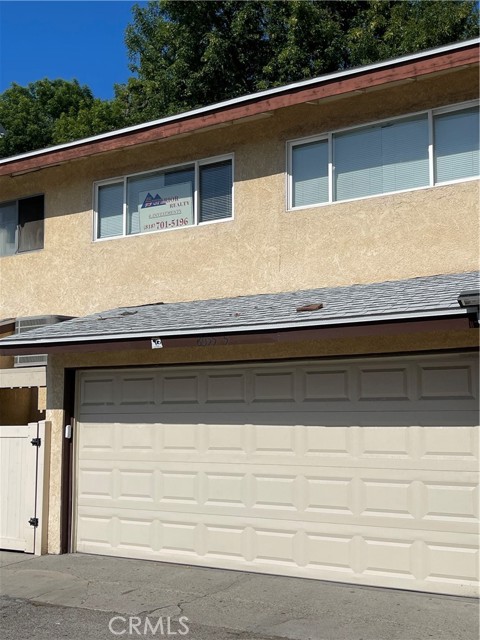 Detail Gallery Image 5 of 37 For 8055 Canby Ave #5,  Reseda,  CA 91335 - 3 Beds | 2/1 Baths