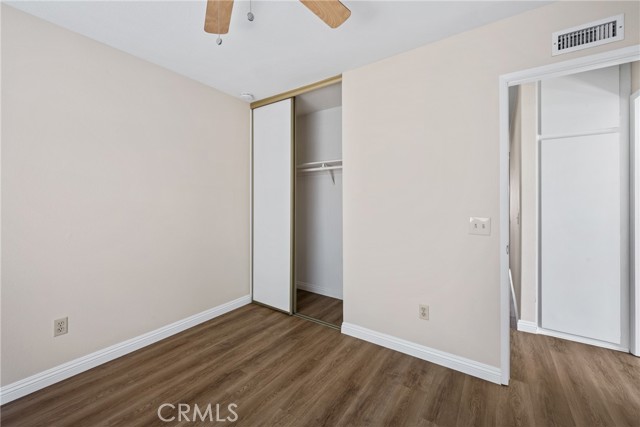 Detail Gallery Image 32 of 44 For 17651 Falkirk Ln, Huntington Beach,  CA 92649 - 4 Beds | 2 Baths