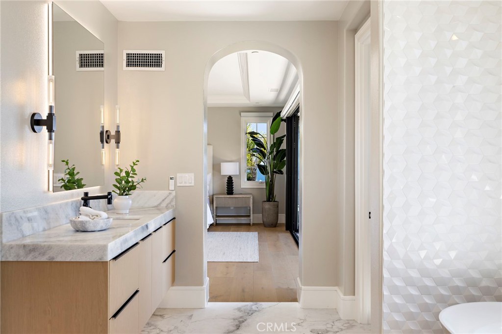 MLS #OC26122354 image #31