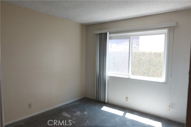 3550 Bluebell Street, Seal Beach CA: https://media.crmls.org/medias/fa2e1c72-6e04-4800-904a-20f0d7097799.jpg