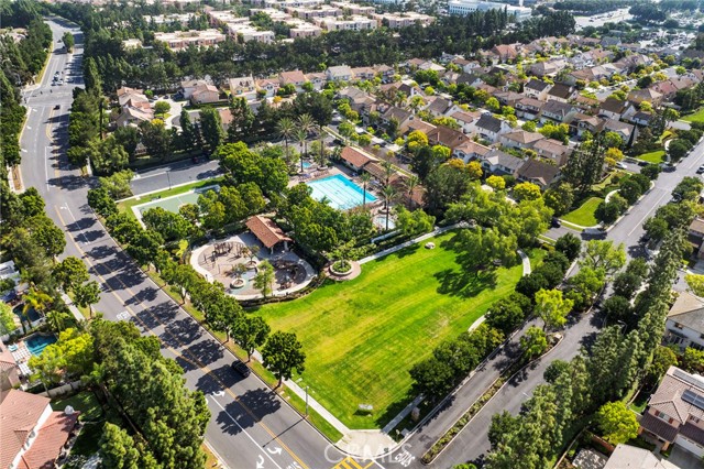 Detail Gallery Image 44 of 49 For 75 Ashford, Irvine,  CA 92618 - 4 Beds | 2/1 Baths