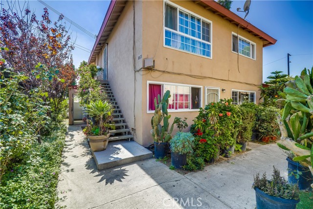 Detail Gallery Image 2 of 6 For 1813 Cedar, Santa Ana,  CA 92707 - – Beds | – Baths