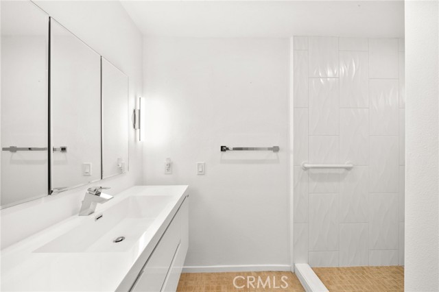 Detail Gallery Image 9 of 31 For 64754 Pinehurst Cir, Desert Hot Springs,  CA 92240 - 3 Beds | 2 Baths