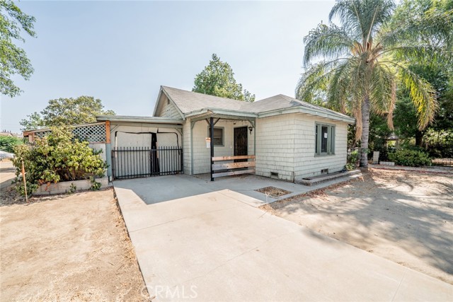 1964 Marlborough Avenue, Riverside CA: https://media.crmls.org/medias/fa2fcefd-555f-4eed-8a5b-19173151eb09.jpg