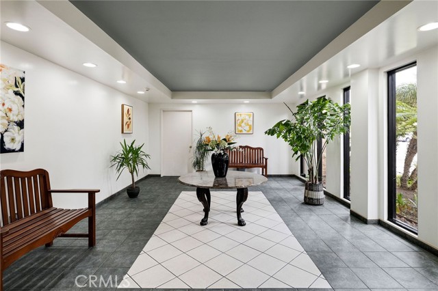 Detail Gallery Image 11 of 60 For 727 Esplanade #302,  Redondo Beach,  CA 90277 - 2 Beds | 2 Baths