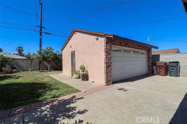 Detail Gallery Image 26 of 31 For 2225 W 153rd St, Compton,  CA 90220 - 3 Beds | 1/1 Baths