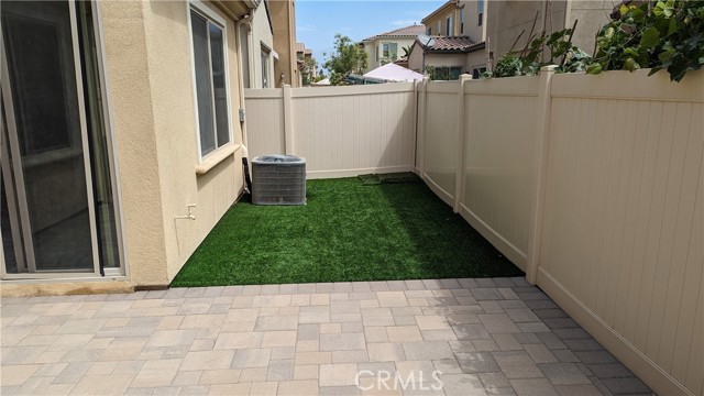 15807 Moonflower Avenue, Chino CA: https://media.crmls.org/medias/fa303d9d-69f9-4851-8727-f422411d8db0.jpg