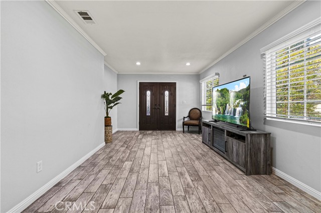 6225 Beard Street, Highland Park CA: https://media.crmls.org/medias/fa304fd5-c9de-4328-97fe-b9f6ff9cd951.jpg