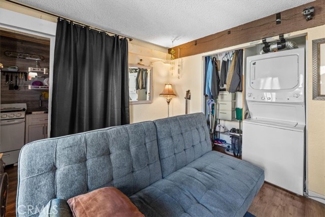 Detail Gallery Image 19 of 24 For 760 Blue Jay #1,  Big Bear Lake,  CA 92315 - 3 Beds | 3 Baths