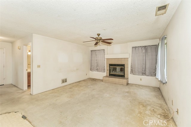 Detail Gallery Image 13 of 44 For 9659 N Shenandoah, Fresno,  CA 93720 - 3 Beds | 3 Baths