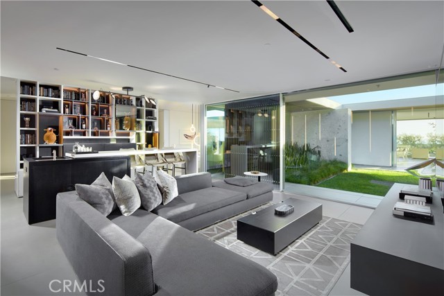 2460 Monaco Drive, Laguna Beach CA: https://media.crmls.org/medias/fa318615-cb86-4416-8cb7-ca5a6dc3530e.jpg