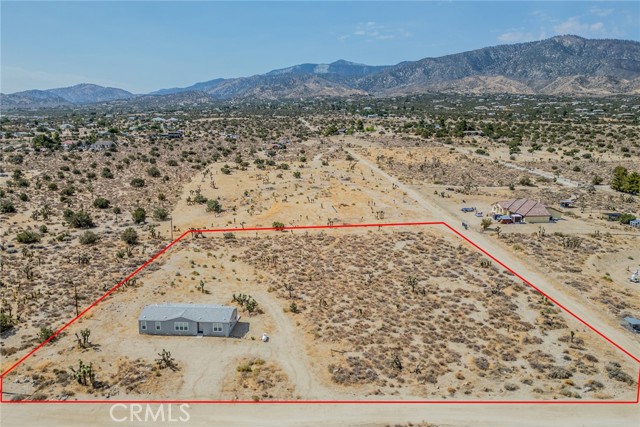 1573 Smoke Tree Road, Pinon Hills CA: https://media.crmls.org/medias/fa31c6b1-7f10-4285-b887-743243c437a0.jpg