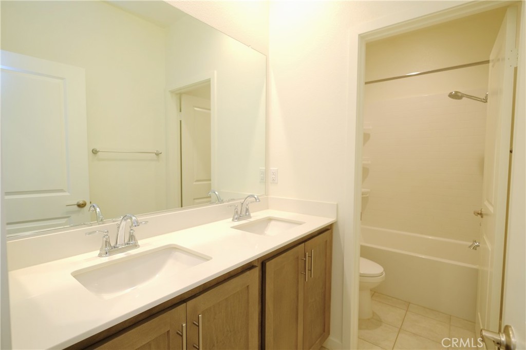 MLS #WS25176152 img 34