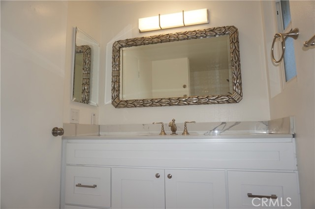 Detail Gallery Image 6 of 32 For 19602 Roderick Ln, Huntington Beach,  CA 92646 - 4 Beds | 2 Baths