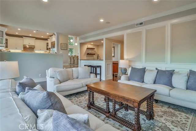 3220 Versaille Court, Thousand Oaks CA: https://media.crmls.org/medias/fa3466ee-0c52-41dd-90f9-fa2da439c1fe.jpg