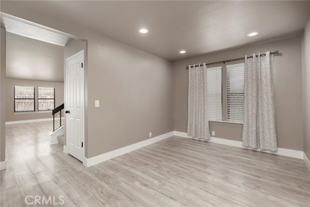 Detail Gallery Image 11 of 29 For 234 via La Paz, San Luis Obispo,  CA 93401 - 3 Beds | 2/1 Baths