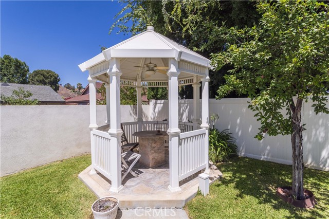20357 Fairweather Street, Canyon Country CA: https://media.crmls.org/medias/fa3488bb-aad2-4b5e-aa6a-a6c5c6d26ead.jpg