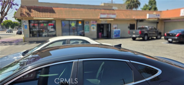 609 N Long Beach Boulevard, Compton CA: https://media.crmls.org/medias/fa34ce56-a1d3-4af9-b077-da9aa557155c.jpg