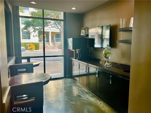 Detail Gallery Image 35 of 64 For 300 E 4th St. #101,  Long Beach,  CA 90802 - 1 Beds | 2 Baths