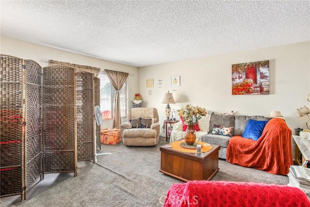 2307 El Toro Circle, Hemet CA: https://media.crmls.org/medias/fa35d448-c40a-486f-9280-a3dd23b3a7bd.jpg
