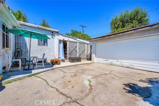 8748 Sylmar Avenue, Panorama City CA: https://media.crmls.org/medias/fa3672e5-4dbc-4001-8daf-55fdf53be4cb.jpg