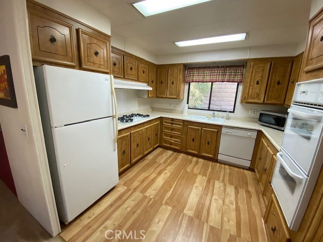 1241 Glen Lake Avenue, Brea CA: https://media.crmls.org/medias/fa36dd76-e2f3-4308-9b5b-51b2a1391335.jpg
