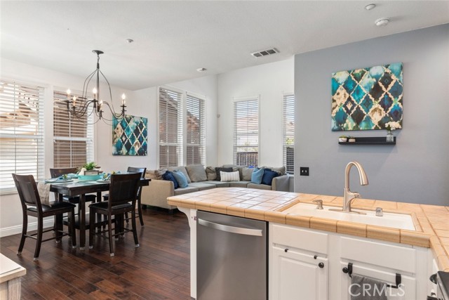 Detail Gallery Image 11 of 43 For 29290 Morena Villa Dr, Highland,  CA 92346 - 3 Beds | 2/1 Baths