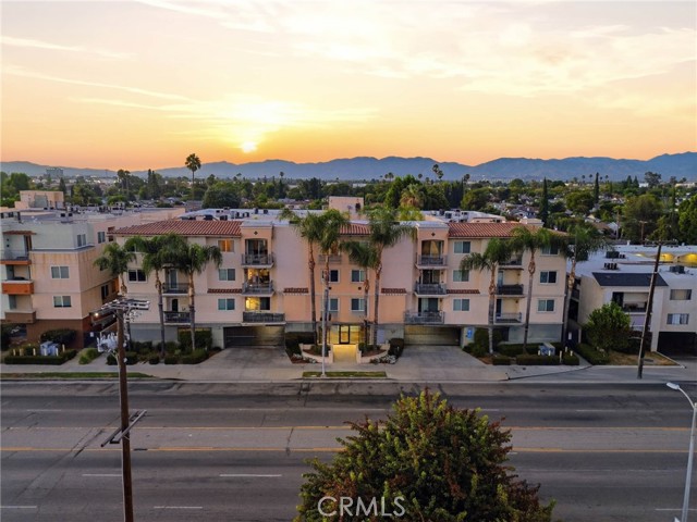2 Bed Home for Sale in Van Nuys, California