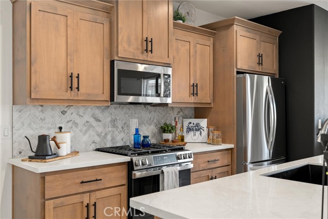 Detail Gallery Image 4 of 31 For 328 Gladstone Commons, Chico,  CA 95973 - 3 Beds | 2 Baths