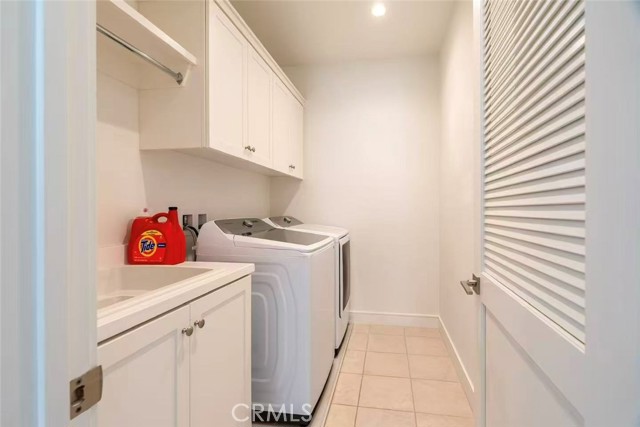 Detail Gallery Image 13 of 13 For 141 Dolci, Irvine,  CA 92602 - 4 Beds | 3 Baths