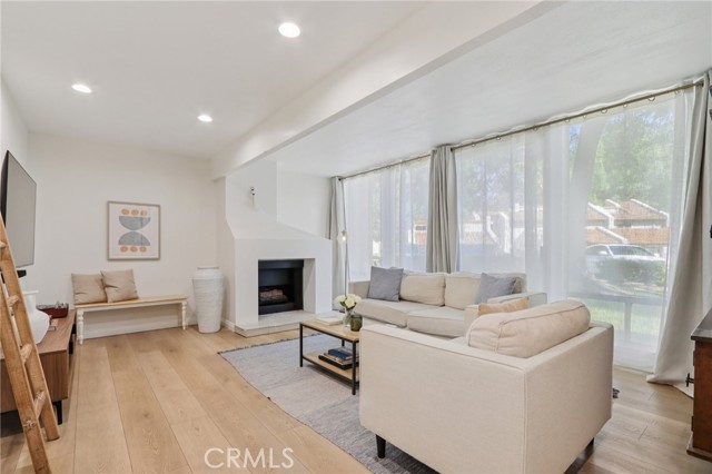 Detail Gallery Image 3 of 36 For 29365 Calle Gaviota, Murrieta,  CA 92563 - 3 Beds | 2/1 Baths